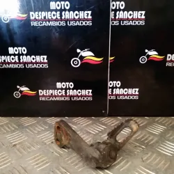 ESTRIBERA DELANTERA DERECHA...