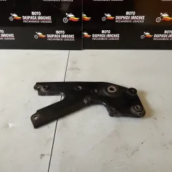 SOPORTE DE ESCAPE SUZUKI...