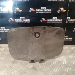 TAPA DE GUANTERA APRILIA...