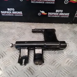 SOPORTE DE MOTOR APRILIA...