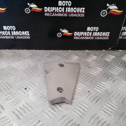 TAPA BAJO QUILLA IZQUIERDA...