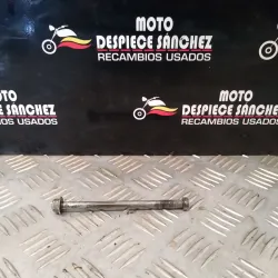 EJE SOPORTE DE MOTR  SUZUKI...