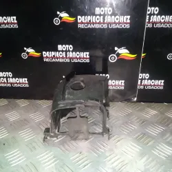 TAPA CUBRECILINDRO YAMAHA...